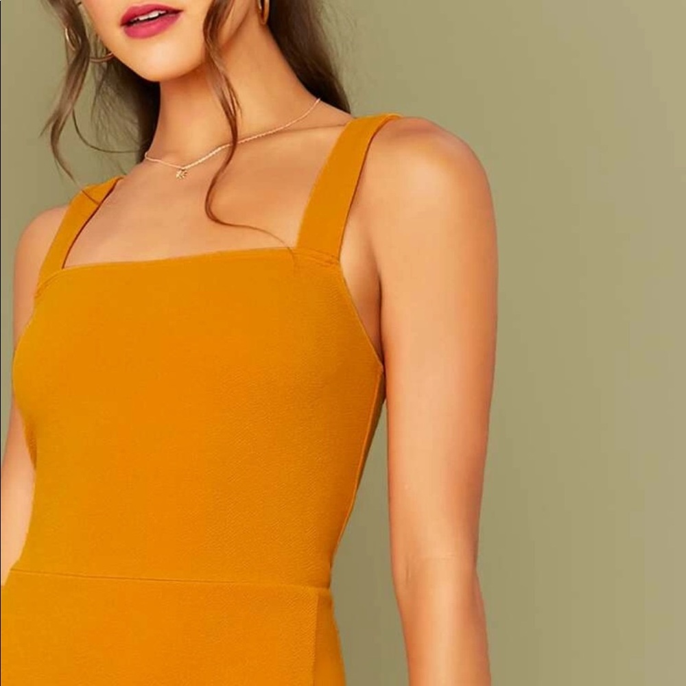 Slit hem fitted dress - Picture 5 of 5